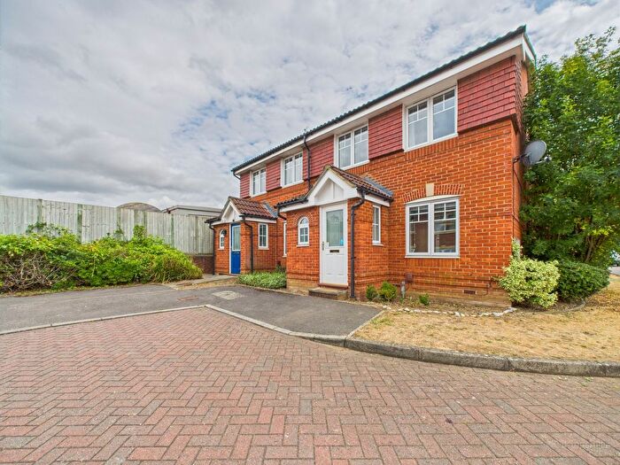 3 Bedroom Semi-Detached House To Rent In Waters Reach, Blackamoor Lane, Maidenhead, Berkshire, SL6