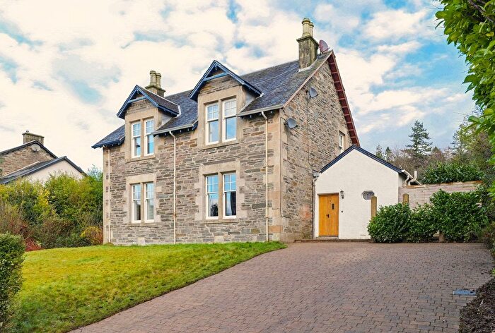3 Bedroom Flat For Sale In Cumberland Road, Rhu, G84