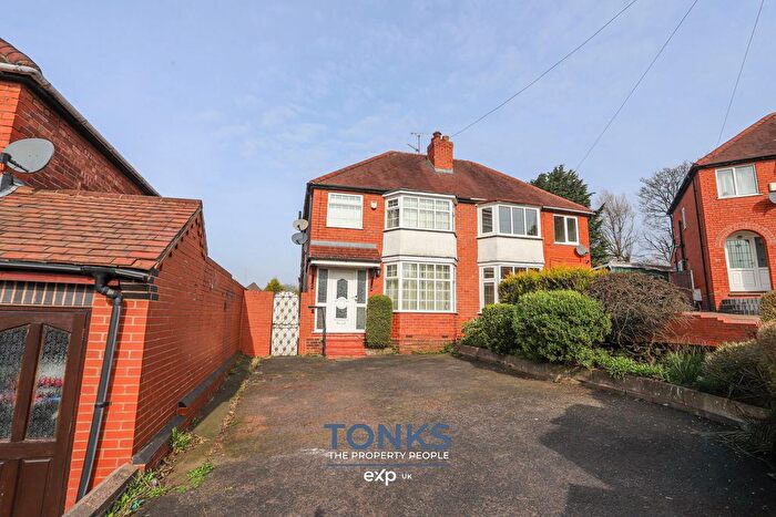 3 Bedroom Semi Detached House For Sale In Sledmore Road, Dudley, DY2
