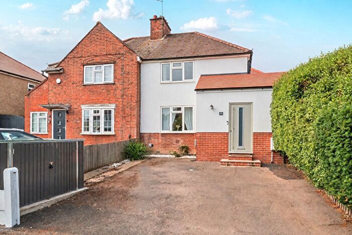 3 Bedroom Semi-Detached House For Sale In Summer Road, Thames Ditton, KT7