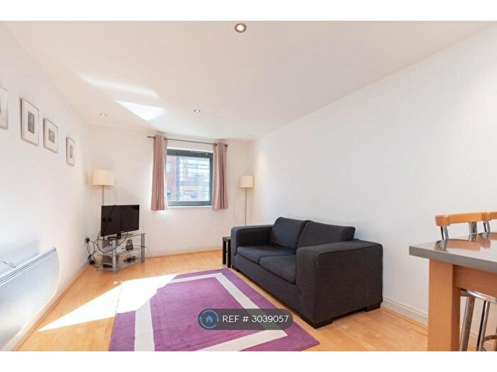 1 Bedroom Flat To Rent In Dolben Court, London, SW1P