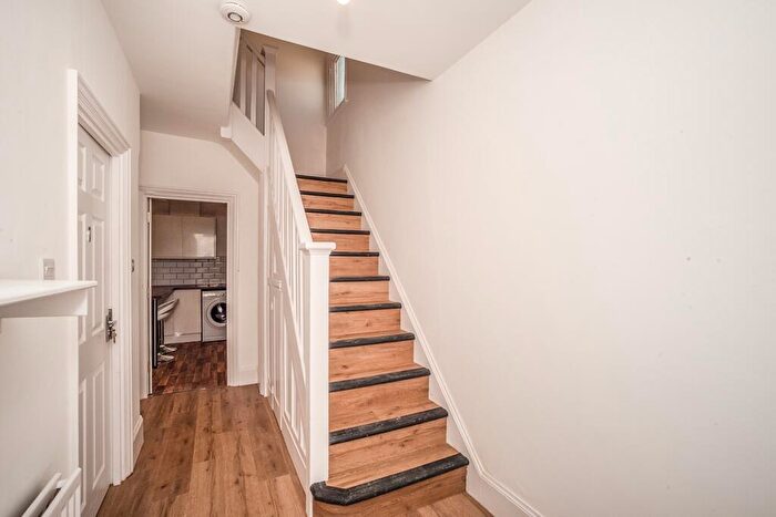 1 Bedroom Property To Rent In Campbell Road, Gravesend, Kent, DA11