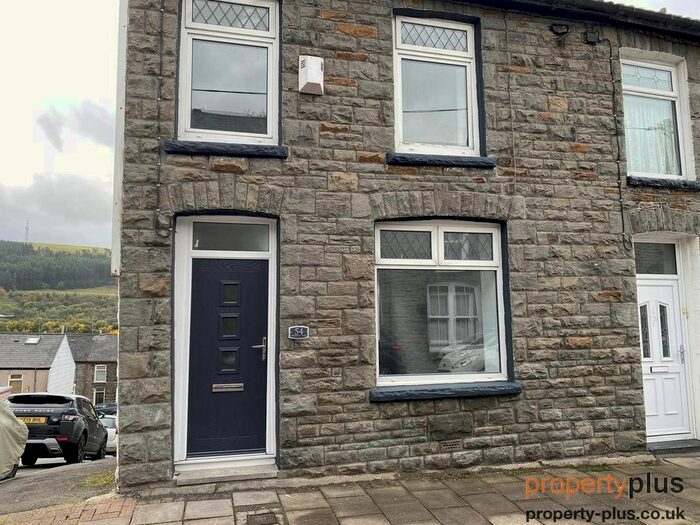 3 Bedroom End Of Terrace House To Rent In Prospect Place, Treorchy -, Treorchy, CF42