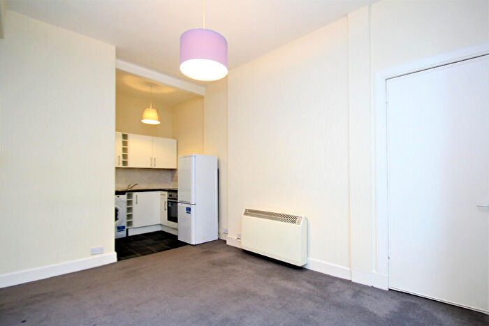 1 Bedroom Apartment To Rent In Wardlaw Street, Gorgie, Edinburgh, EH11