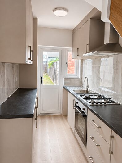 4 Bedroom Terraced House To Rent In Minterne Waye, Hayes, UB4