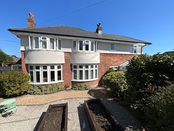 4 Bedroom Detached House For Sale In West Christchurch, BH23