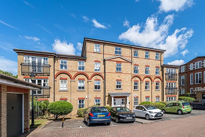 2 Bedroom Flat To Rent In Belvedere Place, London, SW2