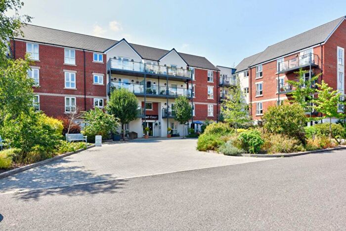 2 Bedroom Retirement Property To Rent In Reading Road, Henley On Thames, RG9