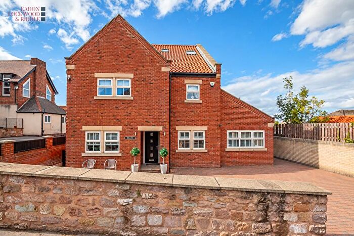 5 Bedroom Detached House For Sale In North Farm Court, Aston, Rotherham, S26