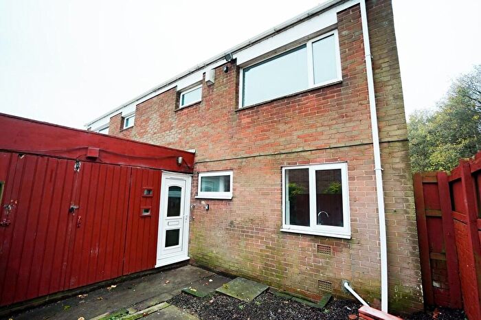 3 Bedroom Semi Detached House To Rent In Donvale Road (E), Washington, Tyne & Wear, NE37