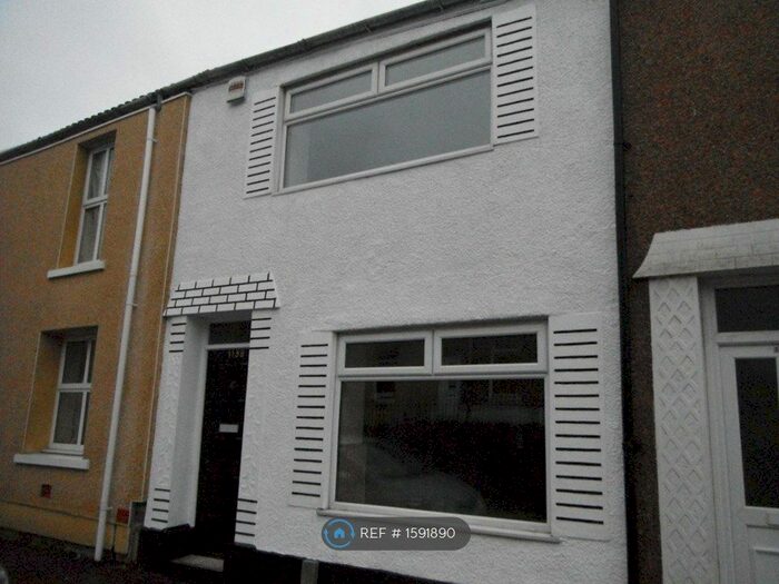 3 Bedroom Terraced House To Rent In Neath Road, Plasmarl, Swansea, SA6