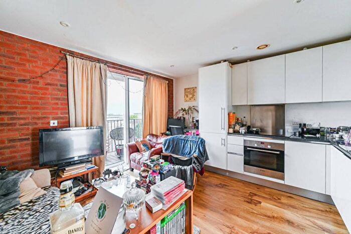 Studio To Rent In Major Draper Street, Woolwich, London, SE18