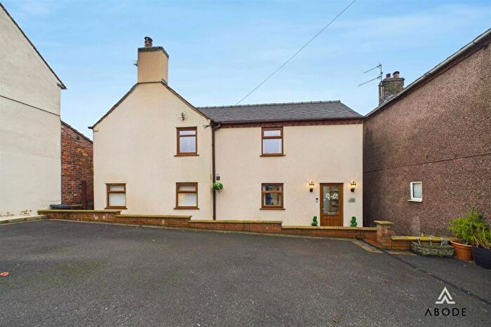 3 Bedroom Detached House For Sale In The Green, Kingsley, ST10