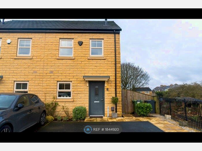2 Bedroom Semi-Detached House To Rent In Pearson Street, Moorside, Cleckheaton, BD19