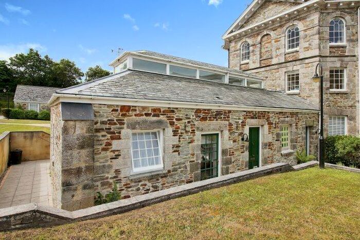 3 Bedroom Property To Rent In Retreat Court, St. Columb, TR9