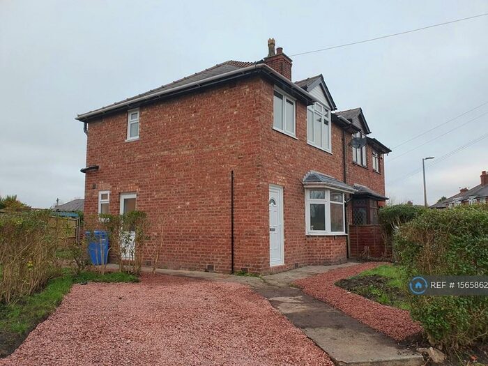 3 Bedroom Semi-Detached House To Rent In York Road, Cadishead, Manchester, M44