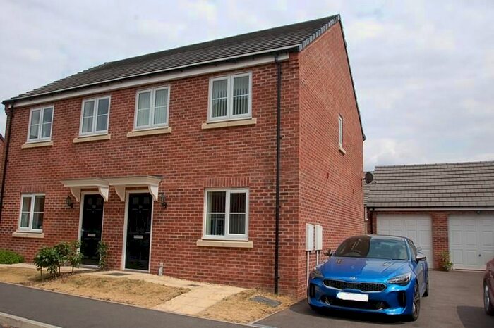 3 Bedroom Semi-Detached House To Rent In Creed Road, Oundle, Peterborough, PE8