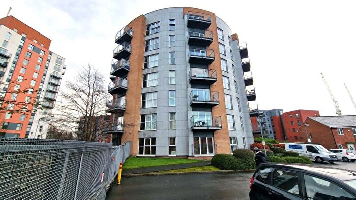 2 Bedroom Apartment To Rent In Stillwater Drive, Manchester, M11