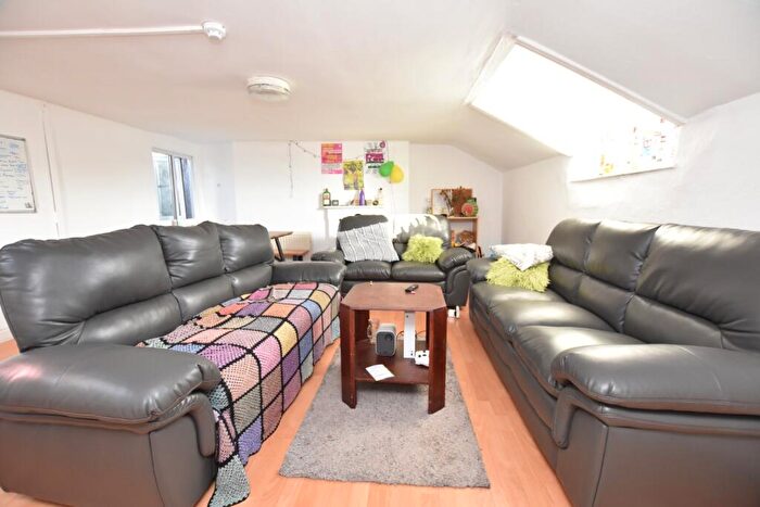 7 Bedroom Terraced House To Rent In Gloucester Road, Bristol, BS7