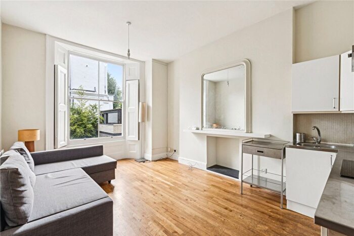 1 Bedroom Flat For Sale In Westbourne Park Road, London, W11