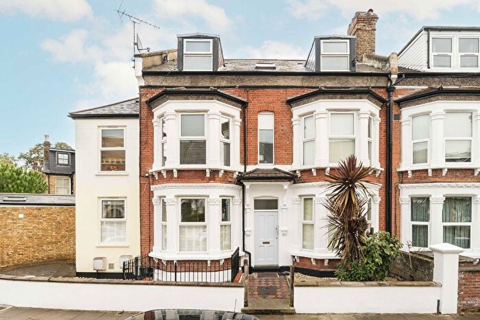 1 Bedroom Flat For Sale In Heslop Road, Balham, SW12