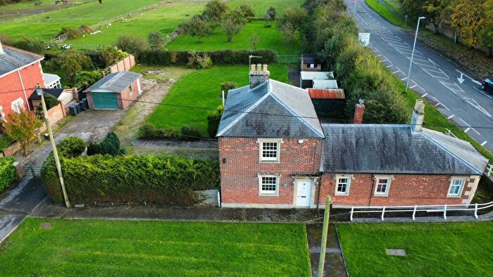 2 Bedroom Detached House For Sale In Stanley Lane, Chippenham, SN15