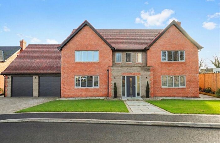 4 Bedroom Detached House For Sale In The Limes, Old Tupton, S42