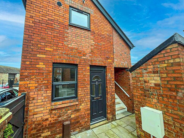 1 Bedroom Semi Detached House To Rent In Priory Avenue, Taunton, Somerset, TA1