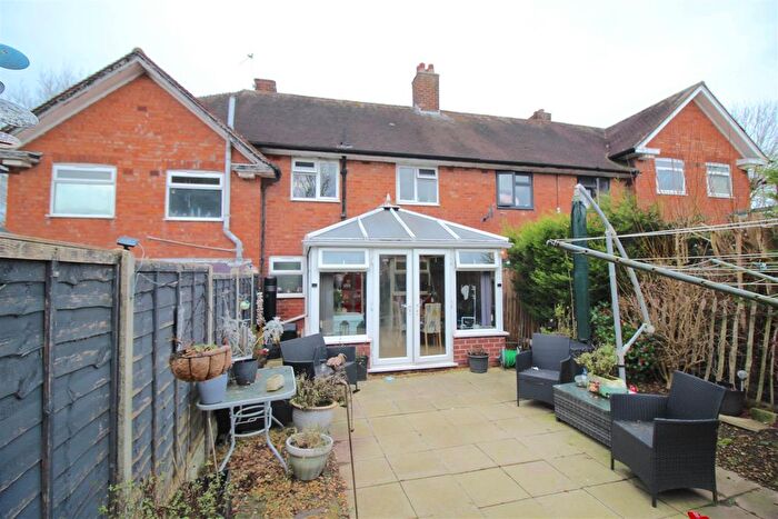 3 Bedroom Terraced House For Sale In Wyndhurst Road, Stechford, Birmingham, B33