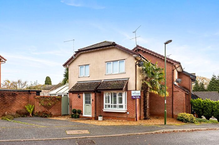 2 Bedroom Terraced House For Sale In Gorringes Brook, Horsham, RH12