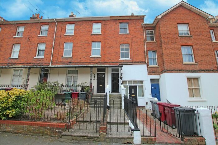 2 Bedroom Flat To Rent In Jesse Terrace, Reading, Berkshire, RG1