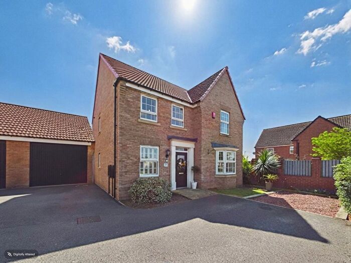 4 Bedroom Detached House For Sale In Wild Orchid Way, Pontefract, WF8