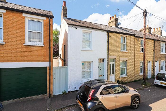 2 Bedroom End Of Terrace House For Sale In Ainsworth Street, Cambridge, CB1