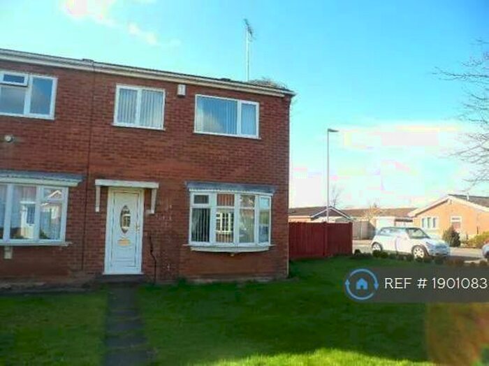 3 Bedroom Semi-Detached House To Rent In Hamilton Drive, Mansfield, NG20
