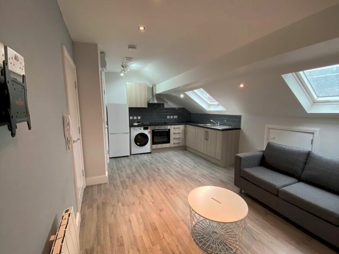 1 Bedroom Flat To Rent In Berry Street, Liverpool, L1