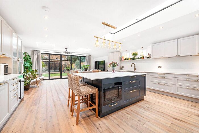 4 Bedroom Semi-Detached House For Sale In Melbourne Grove, East Dulwich, London, SE22