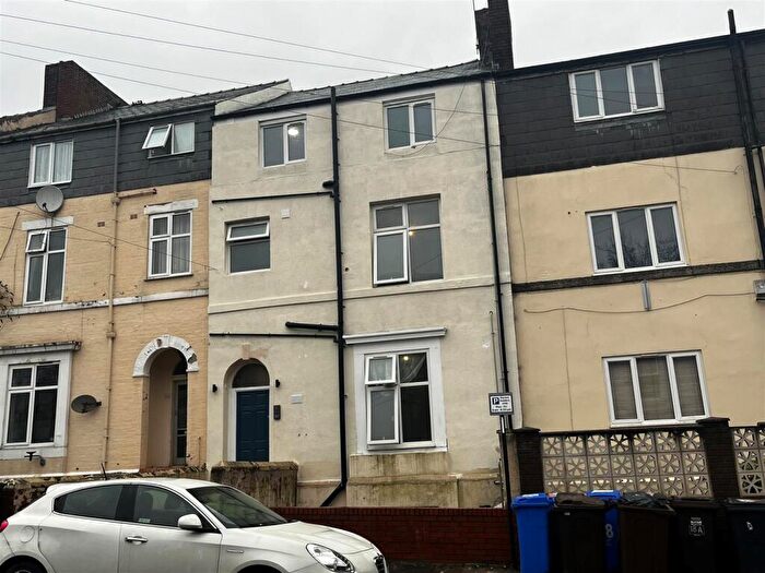 1 Bedroom Apartment To Rent In Holberry Gardens, Sheffield, S10