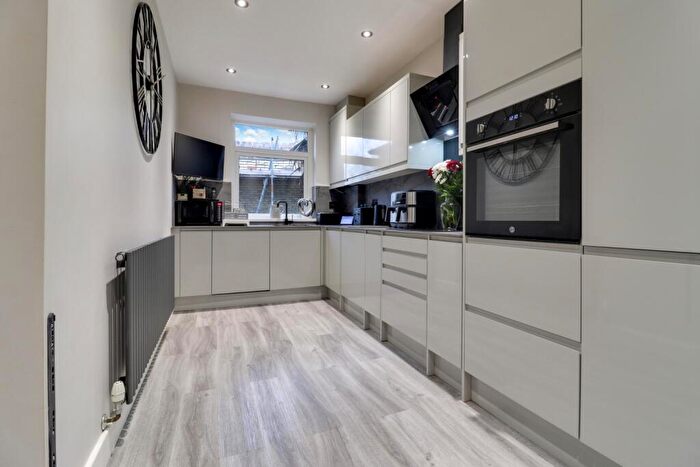 4 Bedroom Detached House For Sale In Back Thornhill Road, Longwood, Huddersfield, West Yorkshire, HD3