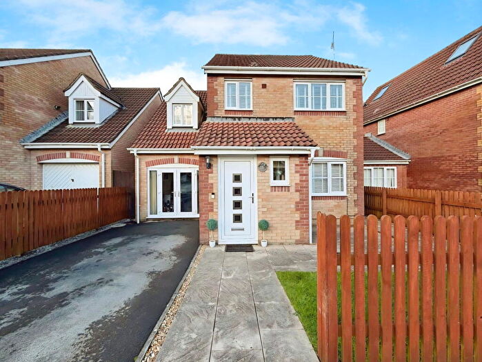 3 Bedroom Detached House For Sale In Cwrt Lafant, Llansamlet, Swansea, SA7