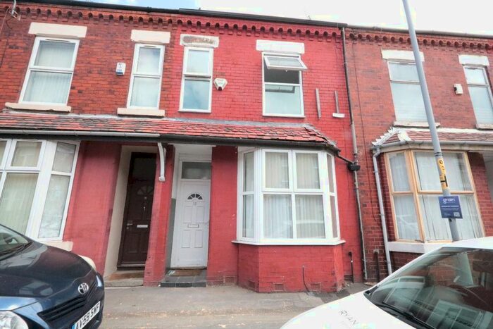4 Bedroom Terraced House To Rent In Caythorpe Street, Manchester, M14