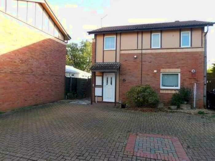 3 Bedroom Detached House To Rent In Long Pasture, Peterborough, Cambridgeshire, PE4