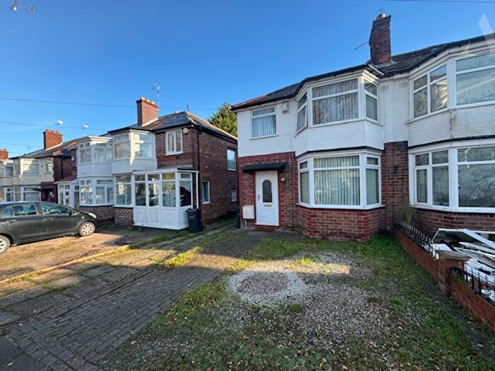 3 Bedroom Semi-Detached House For Sale In Millington Road, Birmingham, West Midlands, B36