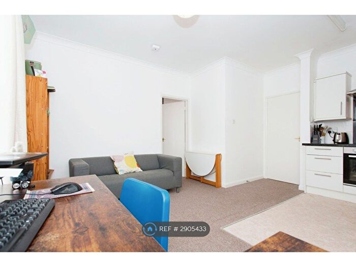 1 Bedroom Flat To Rent In Cavendish Road, Cambridge, CB1