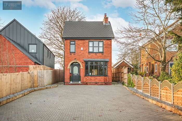 3 Bedroom Detached House For Sale In Chesterfield Road, Oakerthorpe, DE55