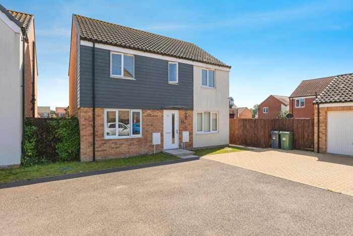 4 Bedroom Detached House For Sale In Reeve Way, Wymondham, Norfolk, NR18