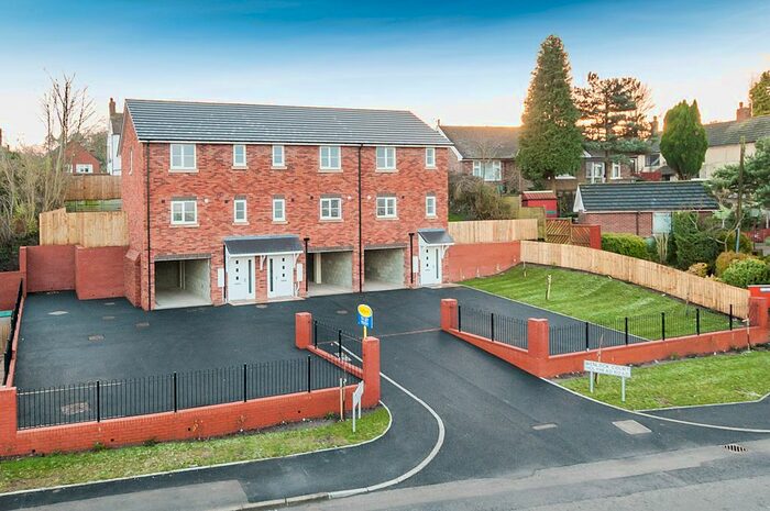 3 Bedroom Terraced House To Rent In Wenlock Court, Holyhead Road, Ketley, TF1