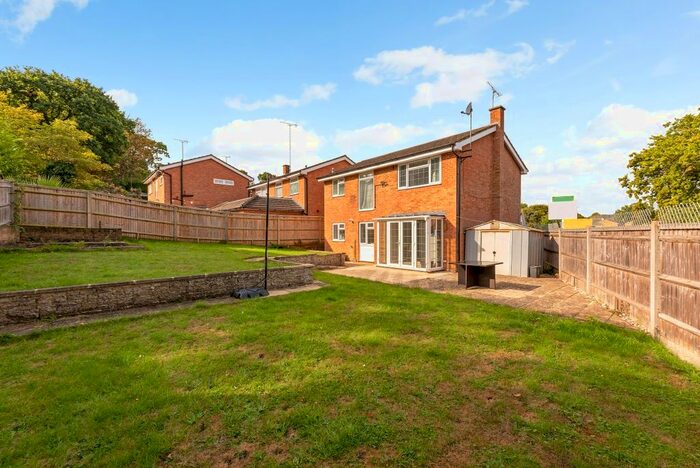 3 Bedroom Detached House To Rent In Hemwood Road, Windsor, SL4