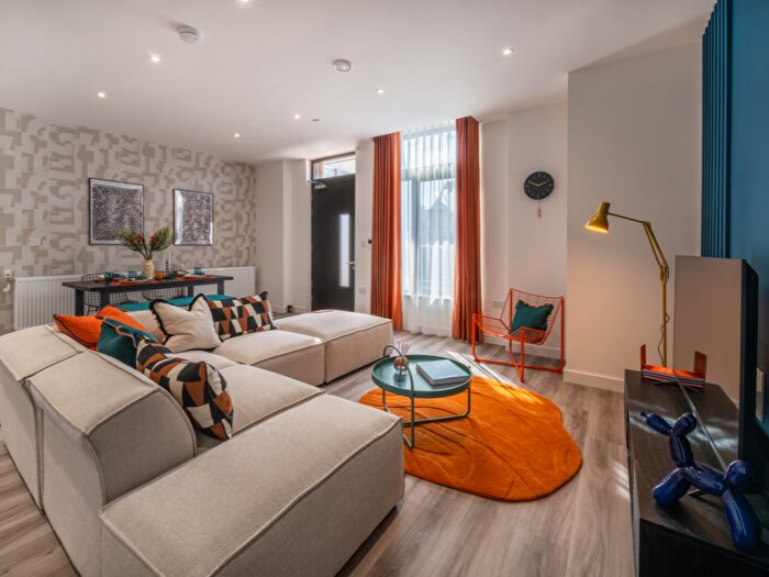 1 Bedroom Flat For Sale In Brook Avenue, Wembley, HA9