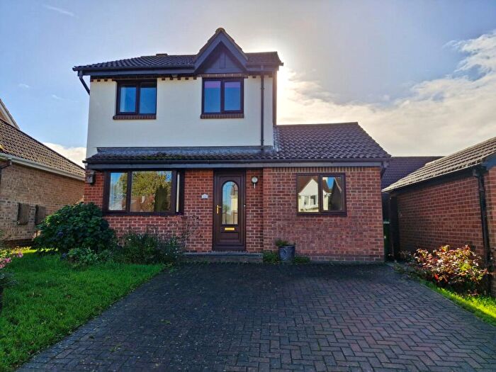 3 Bedroom Detached House For Sale In Ferndale Close, Honiton, Devon, EX14