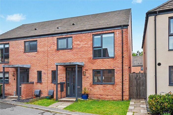 3 Bedroom Semi Detached House For Sale In Church Street, Allerton Bywater, Castleford, West Yorkshire, WF10